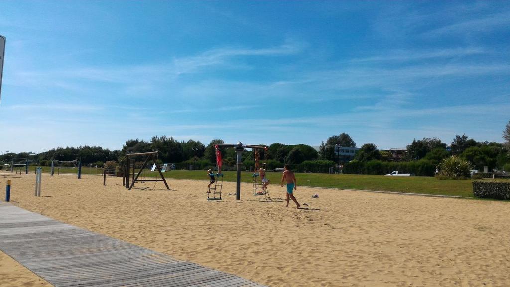 Appartamenti Narcisi Bibione Bagian luar foto